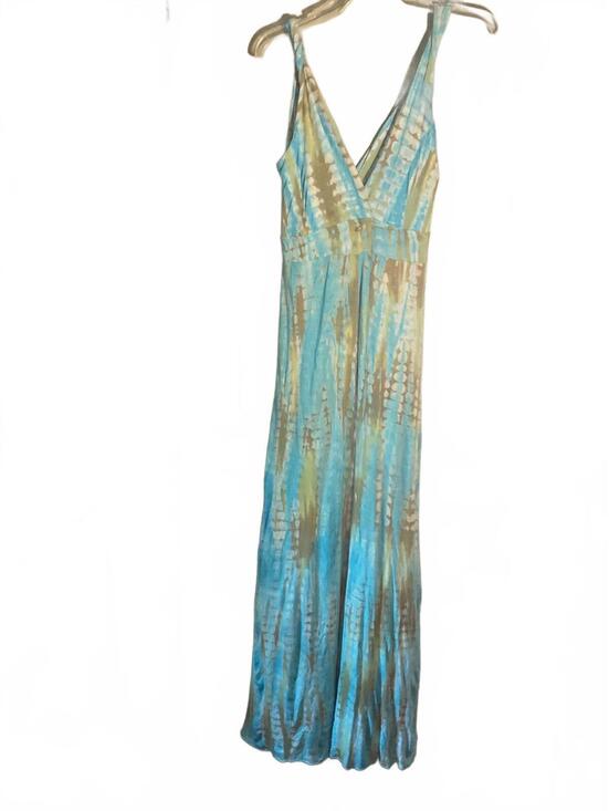 Dresses & Skirts - Pineapples Boutique Elegant Tie-Dye Maxi Dress - Perfect for Summer Medium